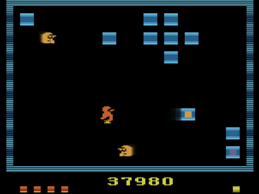 Gameplay of Pengo for Atari 2600